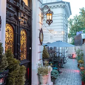 Отель Conacul Coroanei Luxury Boutique