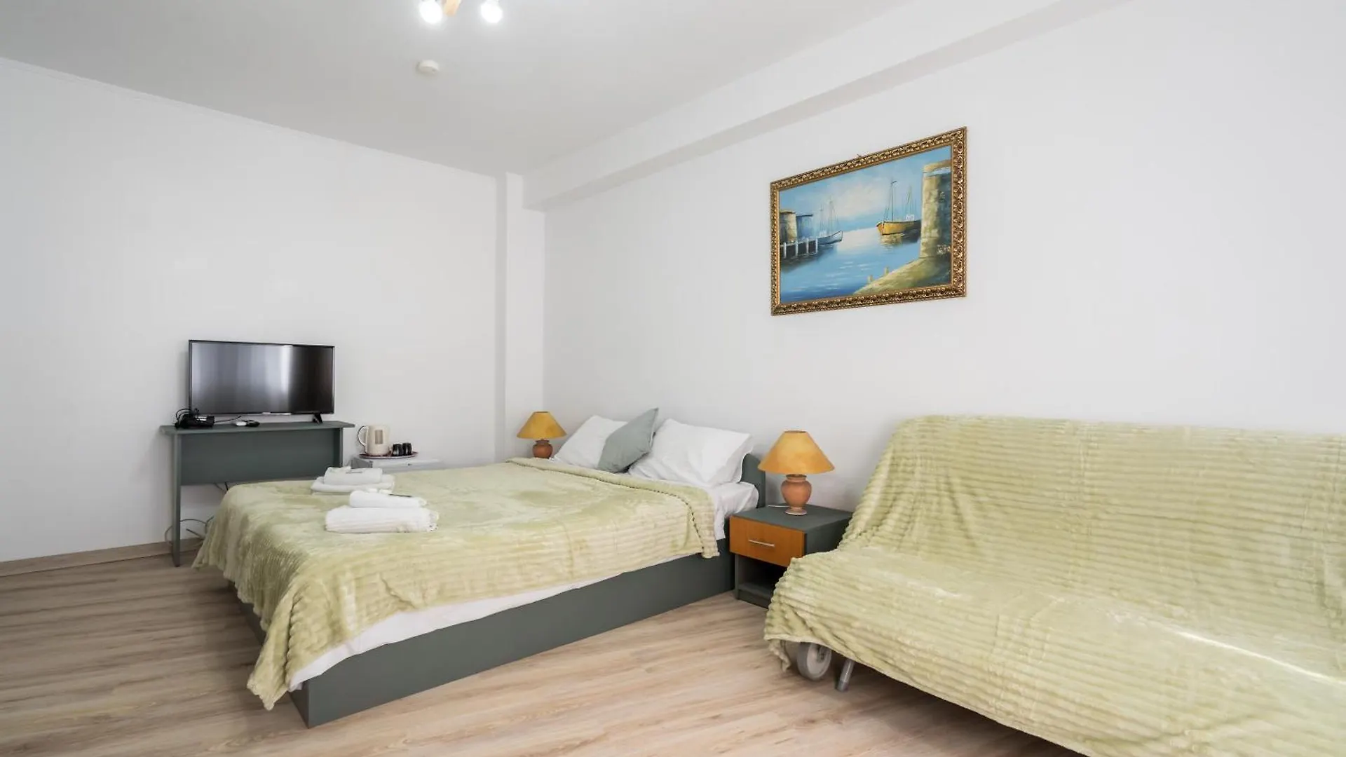 Flower'S Bucharest Guest house
